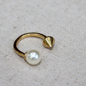 Pearl Spike Ring S/M